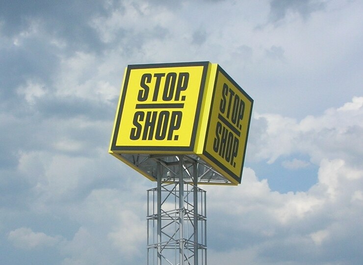 Reklamní pylon pro STOP SHOP 